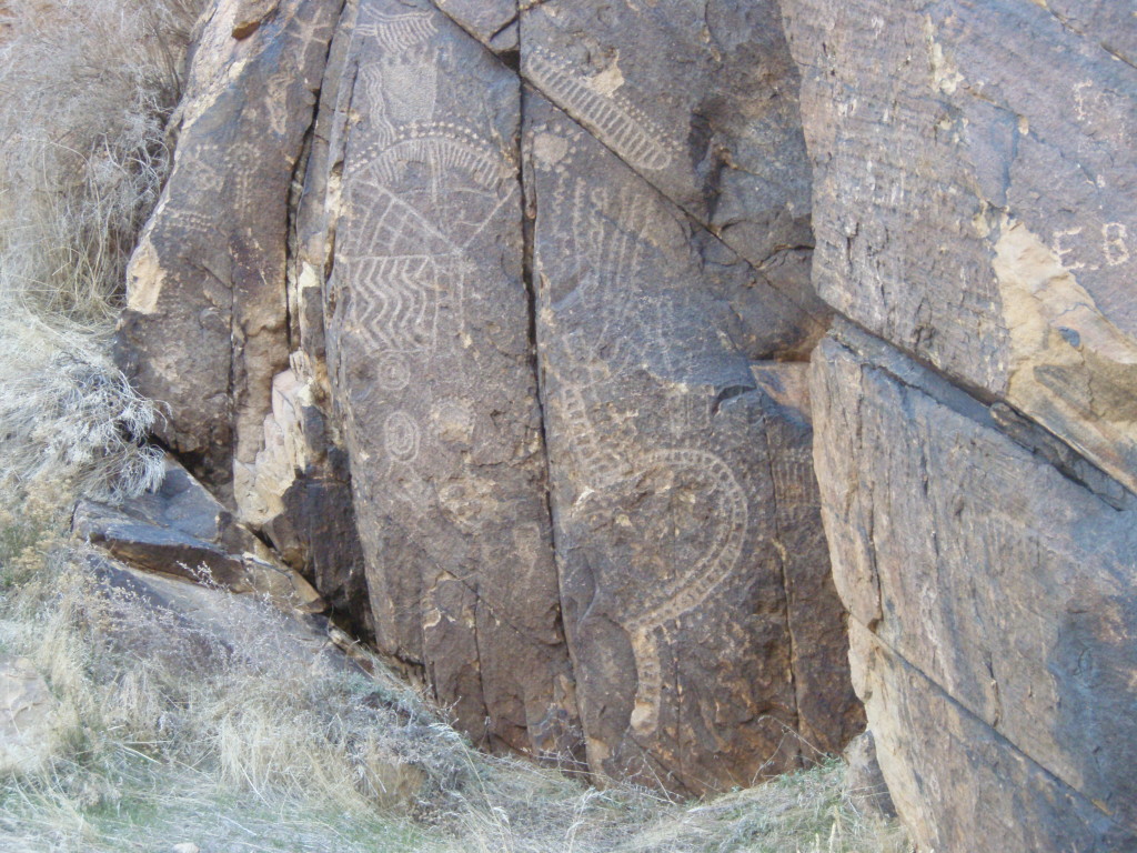 More petroglyphs in the same area