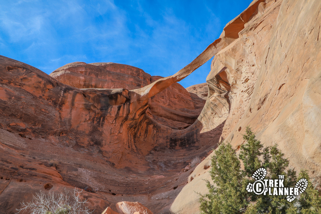 Ring Arch Hike and Petroglyphs – Arches National Park, Utah