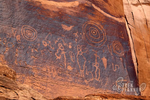 Jug Handle Arch and Petroglyphs – Moab, Utah – The Trek Planner