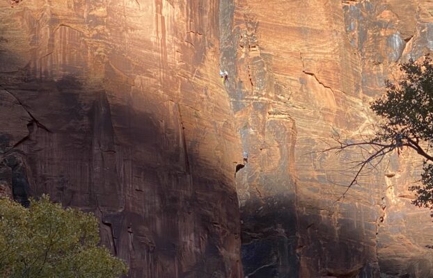 Watching Rock Climbers at Monkey Fingers in Zion